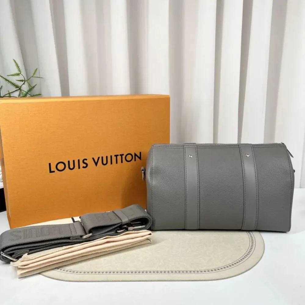 Louis Vuitton Women Pre-Loved Bag Very Good Condition